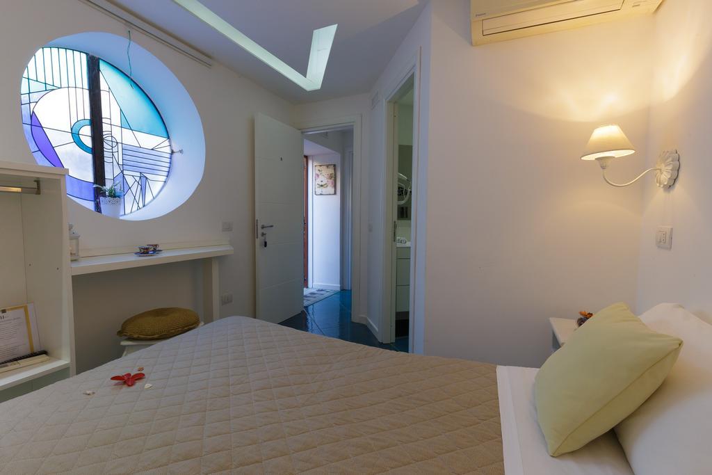 Beach Hotel 14Leoni B&B Salerno Exterior foto